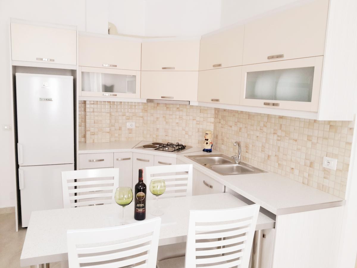Saranda Apartments Экстерьер фото